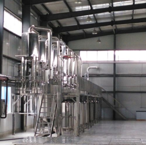 仝莫植物精油提取機(jī) 專業(yè)蒸餾設(shè)備制造引領(lǐng)水資源專用機(jī)械新風(fēng)尚